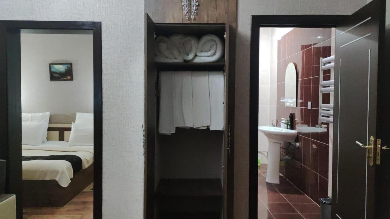 Es Hotel Kolifey Oghuz Exteriér fotografie